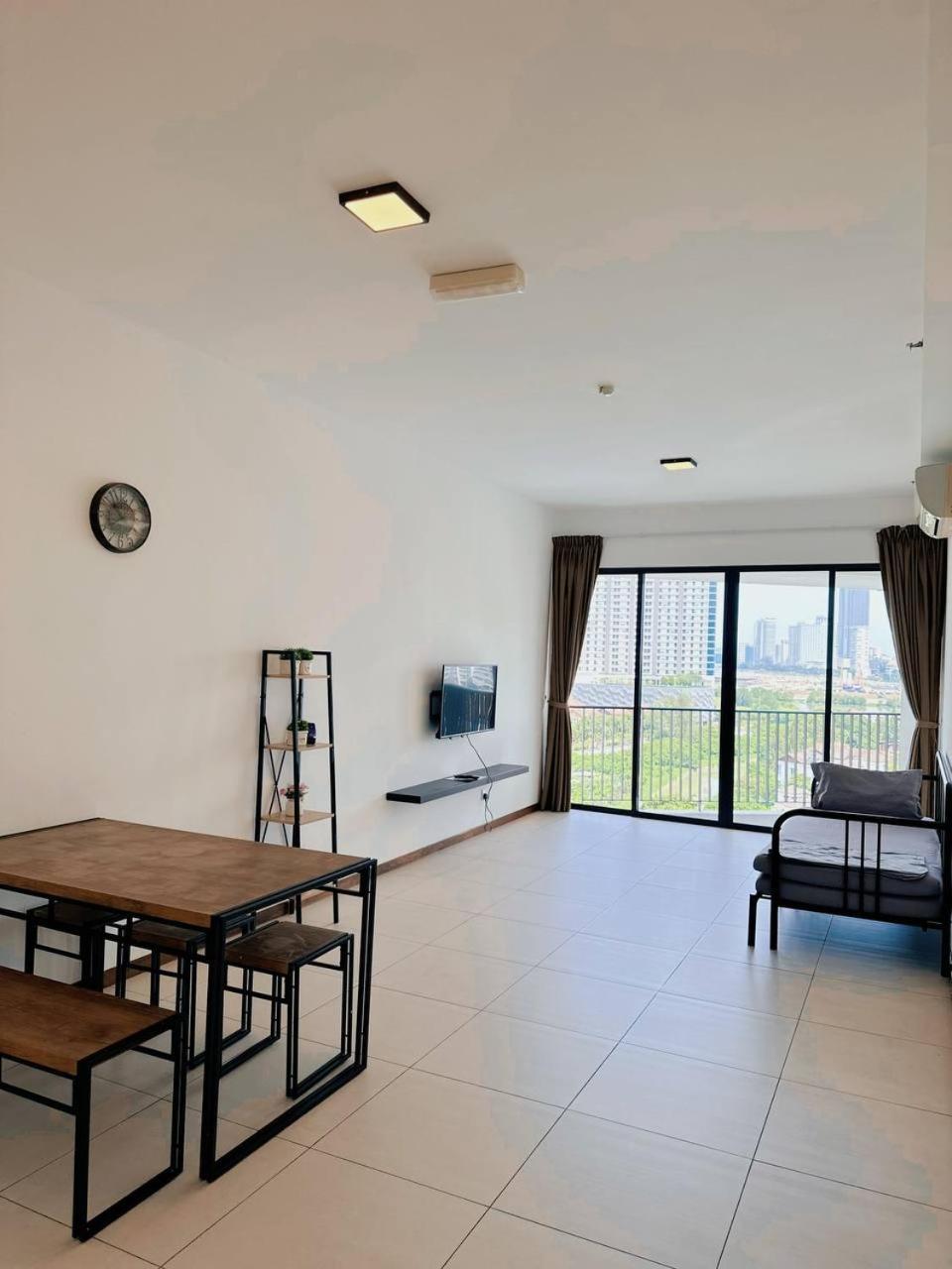 The Landmark Comfort Relax Spacious Sea View By Iz Tanjung Tokong 外观 照片